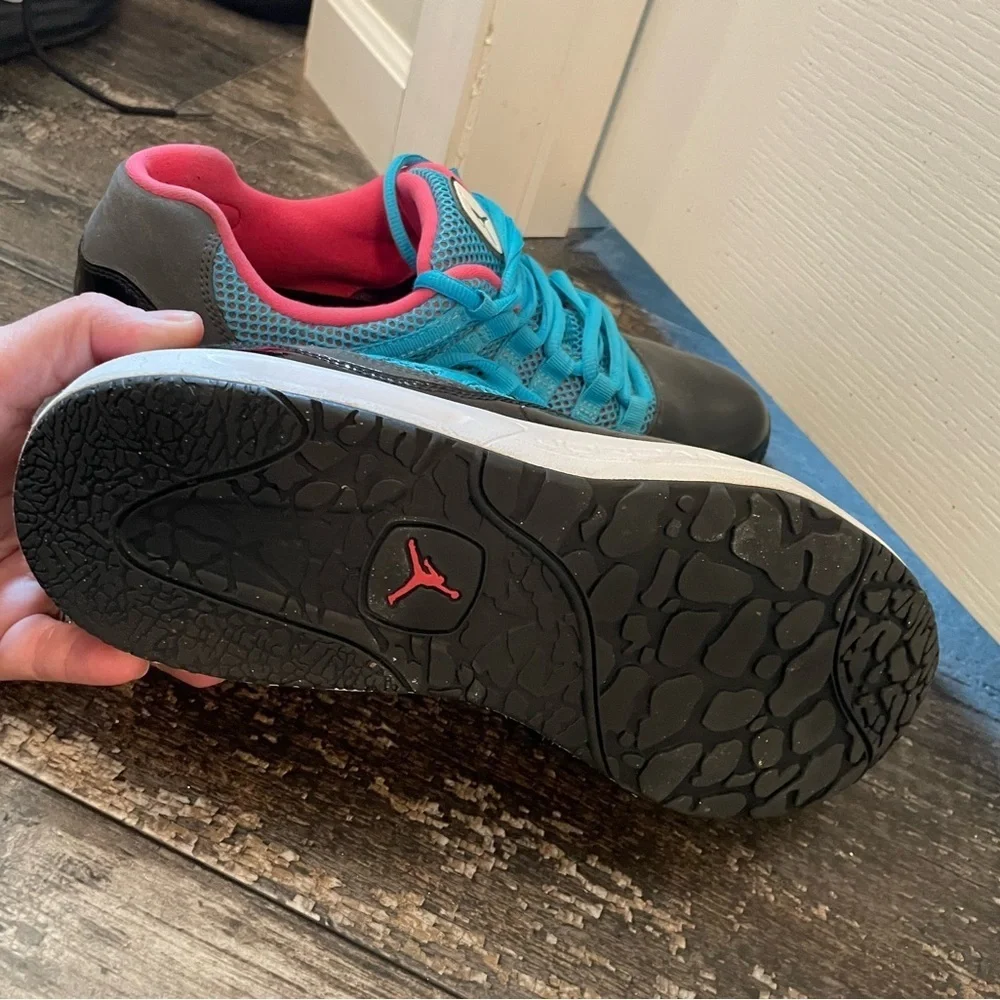 Jordan’s Miami Vice EUC Men’s sz 9.5
